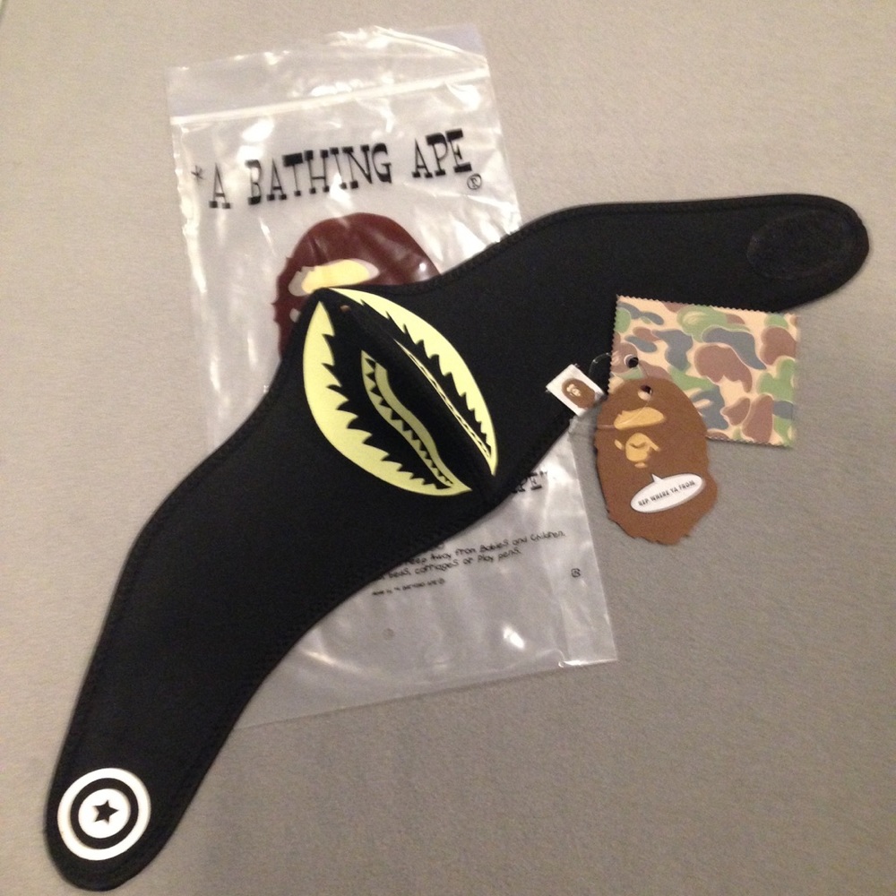 BAPE Neoprene Face Mask Glow Reflective Black